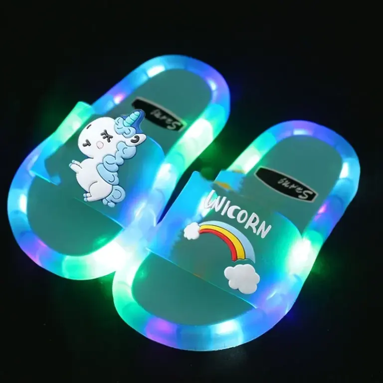Light-Up Unicorn Kids Slippers for Home Light-Up Unicorn Kids Slippers for Home