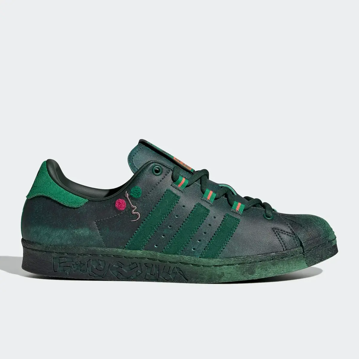Adidas ID4382 shoes on AliExpress