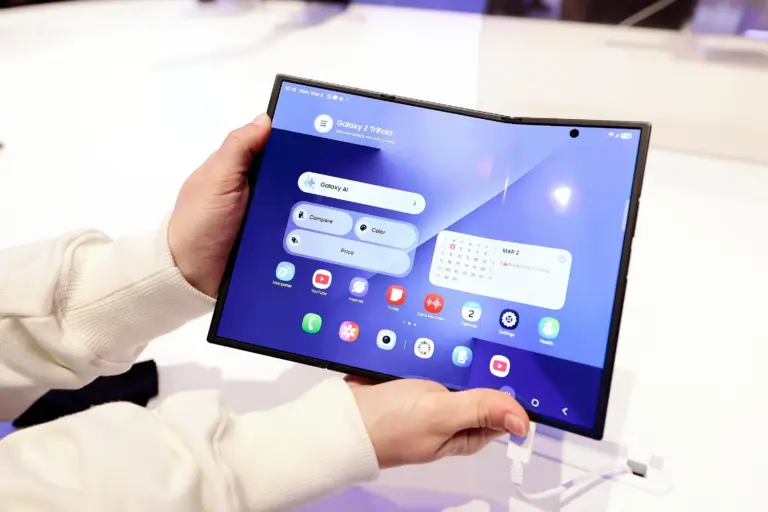 Samsung Galaxy Z Fold 8 foldable smartphone on AliExpress