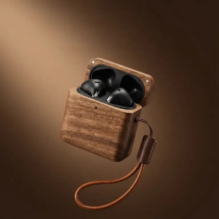 Walnut Case for Marshall MINOR IV – Handmade Style Walnut Case for Marshall MINOR IV – Handmade Style